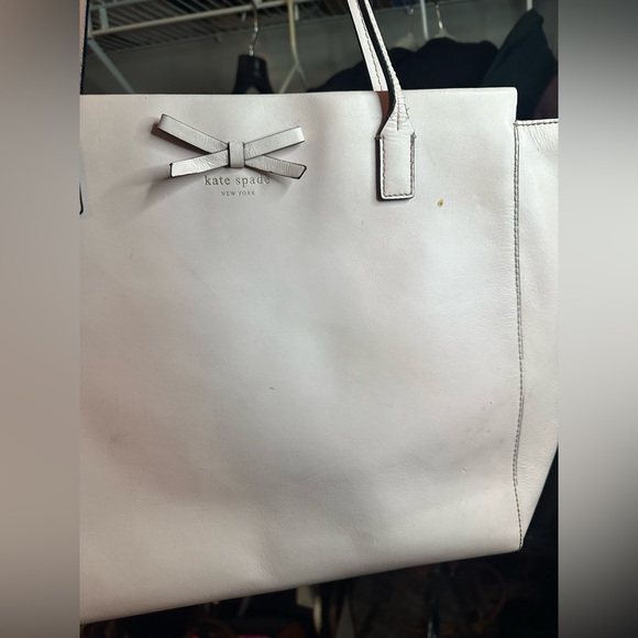 Kate Spade pink Leather Handbag with Logo Interior - Picture 2 of 7